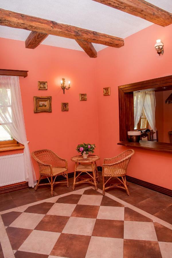 Hotel Dwor Woskrzenice à Biała Podlaska Extérieur photo